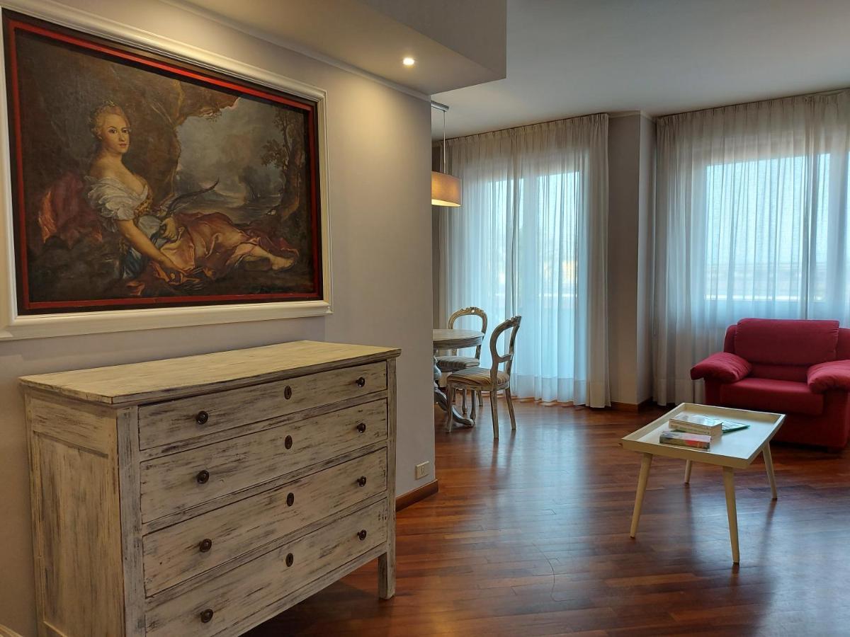 Trilocale Ferruccio Apartment Baveno Exterior photo